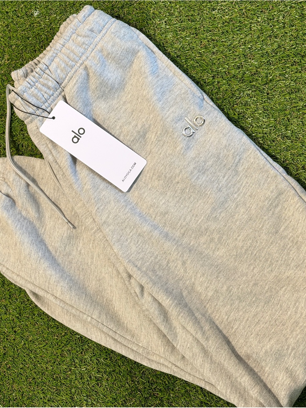 ALO Yoga Light Heather Gray Jogger Sweatpants